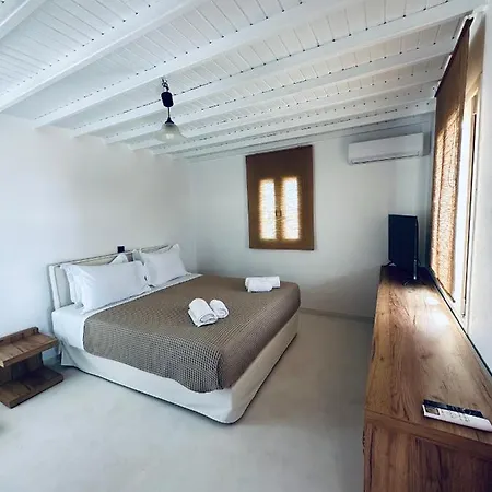 Myconian Sunset * Tagoo (Mykonos)